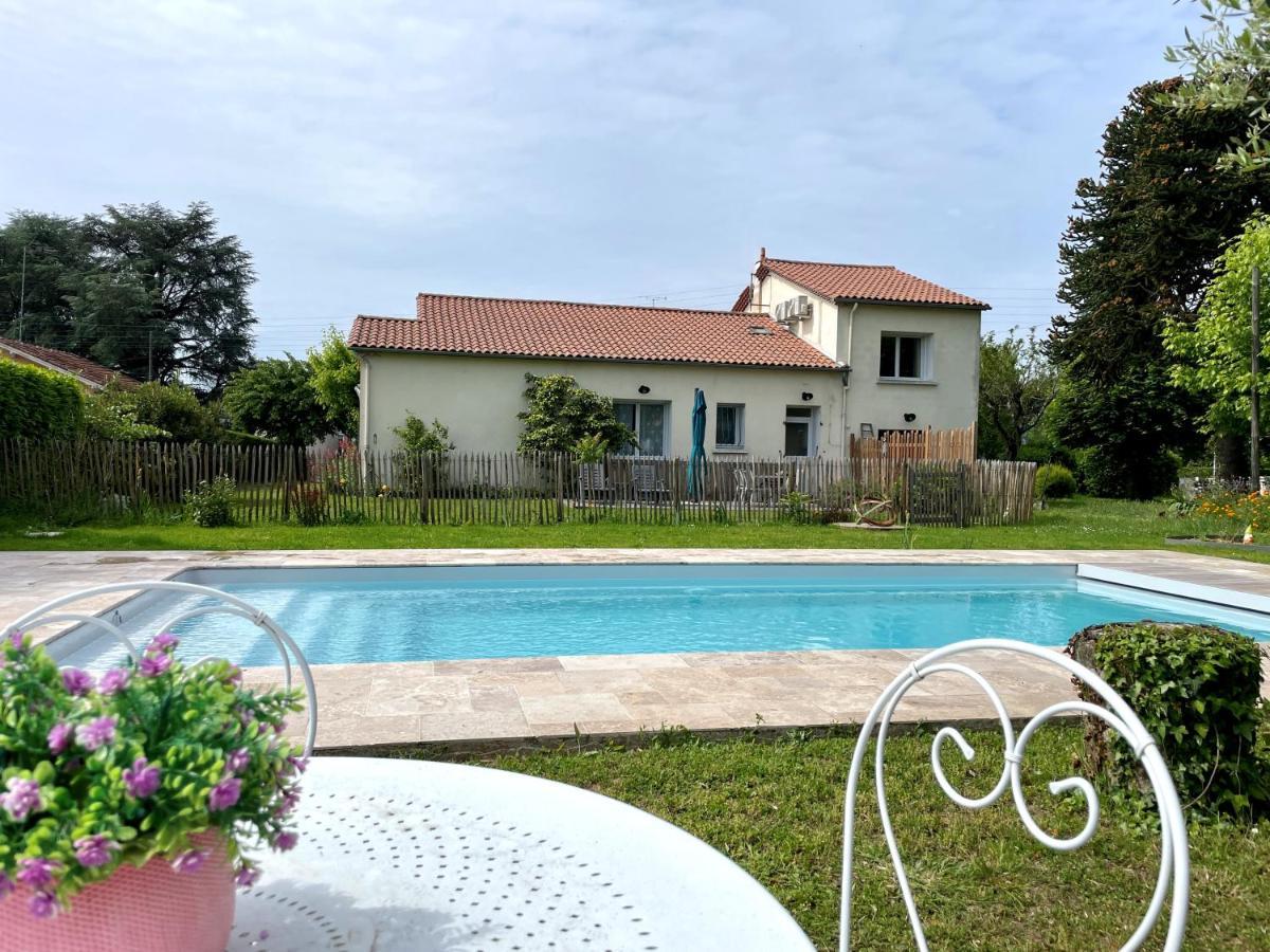 Villa Aux Lagerstroemias à Bergerac Extérieur photo